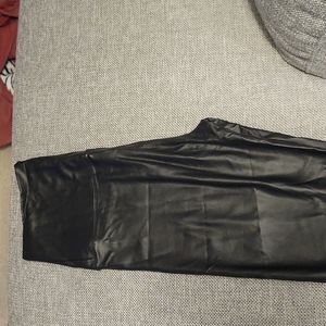 Faux leather leggings